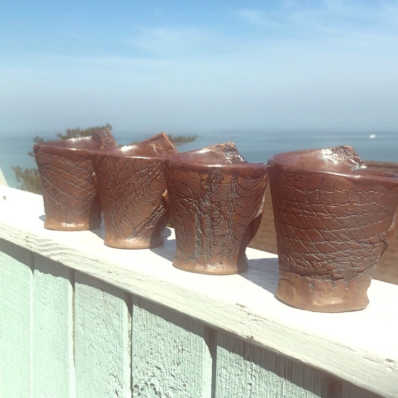 Pottery cups - Picture 1 of 5